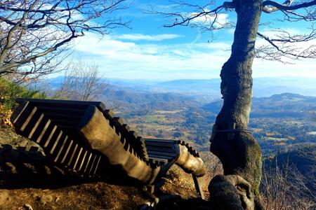 A deck chair below the Skalka viewing platform outside Banská Bystrica. A few metres away from the deck chair, hikers can find a spot named after the Titanic.