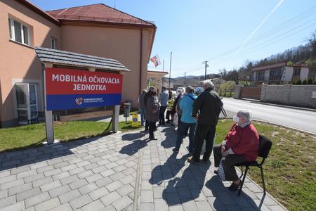 More mobile vaccination teams roll out to help elderly get jabs