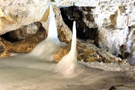 Caves in Slovakia reopen to visitors