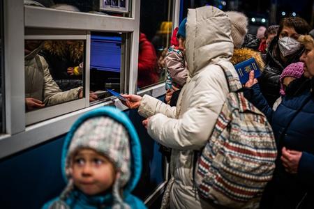 Refugees on the Slovak-Ukrainian border on February 26, 2022. The series of photos by Marko Erd of the Sme daily