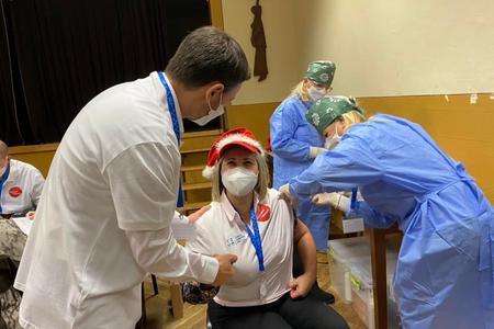 PM Eduard Heger assists with Covid vaccination in the northern-Slovak municipality of Ivachnová. 