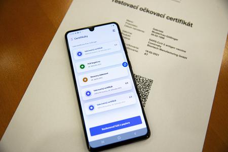 State presents app for certificates, but it will be possible to travel without it