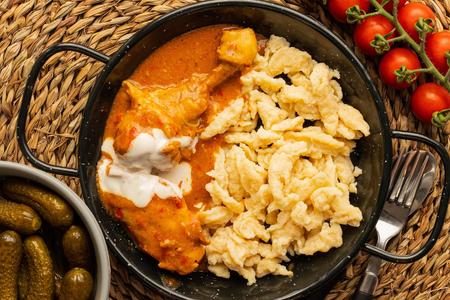 Chicken paprikáš