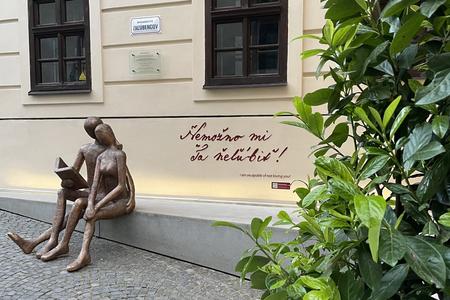 An interactive statue by the Love Bank museum in Banská Štiavnica.