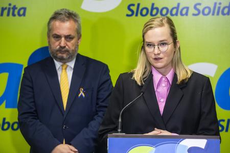 SaS MP Vladimíra Marcinková and her colleague Ondrej Dostál speak about their 'cohabitation arrangement' bill at a press briefing on October 17, 2022.