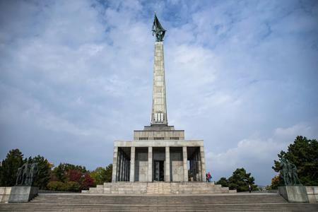 Slavín is a Russian foot set in Slovakia, says historian