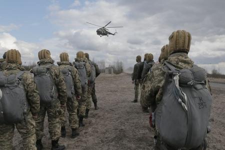Ukrainian forces during military exercise. 