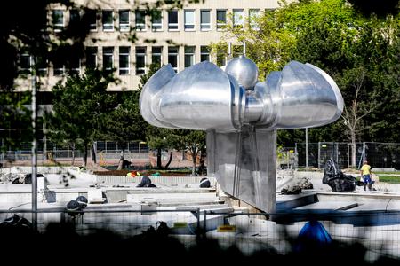The Družba fountain prepares for re-launch.