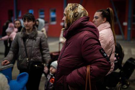 Four hotspots and special website in Ukrainian to help refugees