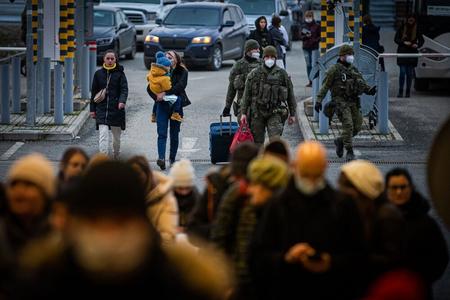 There are Slovaks stuck in Ukraine. How will they get home?