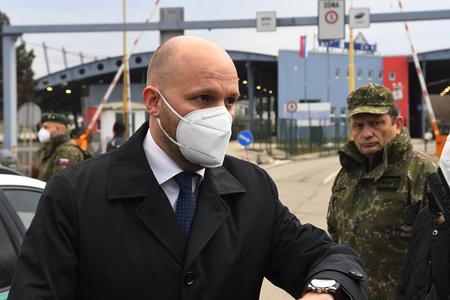 Slovak defence minister confirms arrival of NATO troops with missile defence system