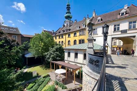 Bratislava desperately lack tourists, tourism industry calls for help
