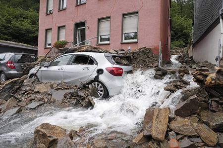 Flooded cars from Germany, Belgium and Netherlands may endanger Slovak market