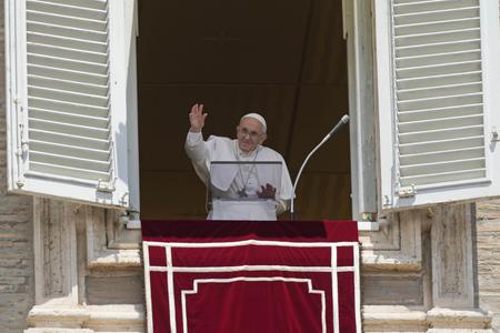 Pope's visit to Slovakia a miracle, says church analyst