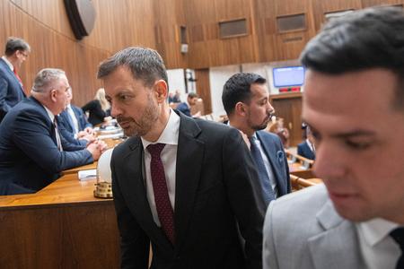PM Eduard Heger in parliament during the no-confidence vote.
