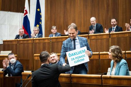 Opposition SaS voted for the state budget under the condition that Igor Matovič quits as finance minister.