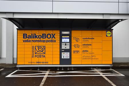 Balíkobox parcel drop boxes in Petržalka will in part make up for the loss of services at the post offices.