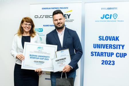 Jakub Perička, absolute winner of the Slovak University Startup Cup 2023, right. 