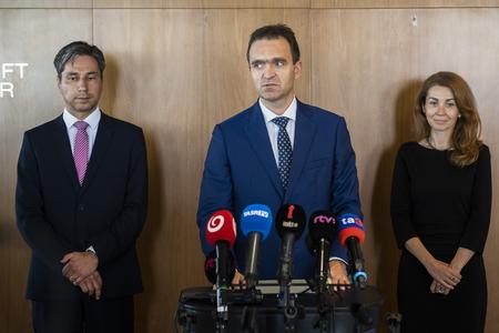 Pictured from left: Director of the Department of Education, Innovation and Public Finance of the National Implementation and Coordination Authority (NIKA) Peter Goliaš, Prime Minister Ľudovít Ódor, and VAIA Director General Michaela Kršková at the presentation of the National Strategy for Research, Development and Innovation 2030 in Bratislava on May 23, 2023. 