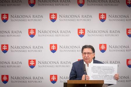 Ján Budaj at a press conference on February 2, 2023.