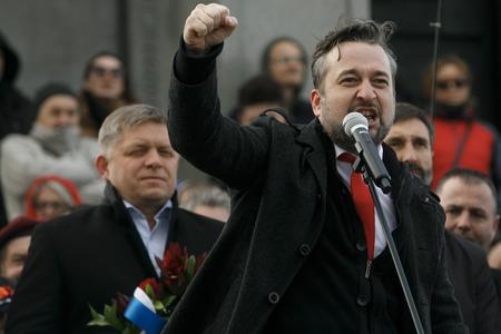 Slurs against president at Smer demo raise eyebrows in parliament