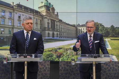 Slovak Prime Minister Robert Fico (left) and Czech Prime Minister Petr Fiala (right).