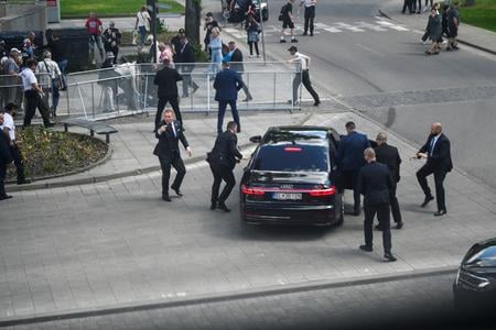 The Grand Prix winning photo of the chaos following the attempted assassination of PM Robert Fico in May.