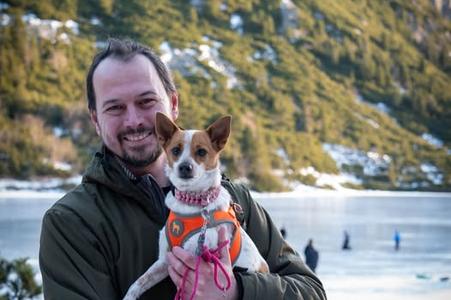Pampi the dog with his owner Matej.