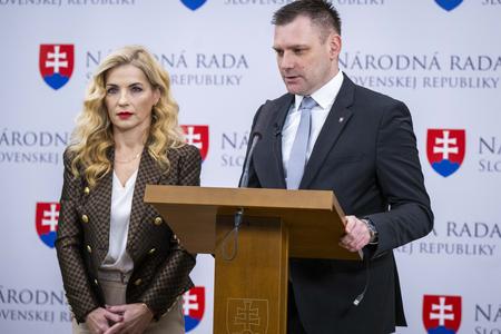 Environment Minister Tomáš Taraba and Culture Minister Martina Šimkovičová during a press conference in Bratislava on February 18, 2025.