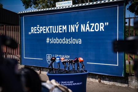 Last year, the Government Office prepared a communications campaign titled "I Respect a Different Opinion".