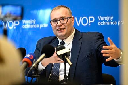 Public Defender of Rights Róbert Dobrovodský during a press conference on March 31, 2025 in Bratislava.