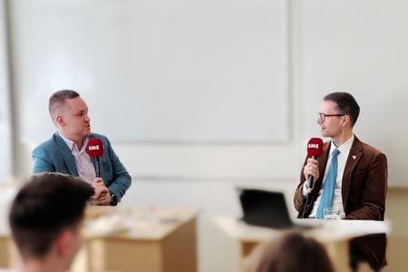 Peter Šoltés with host James Thomson