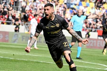 Na snímke Erik Daniel (Trnava) sa raduje po strelení gólu počas finále Slovenského pohára - Slovnaft Cupu MFK Ružomberok - FC Spartak Trnava vo štvrtok 1. mája 2025 v Dunajskej Strede.