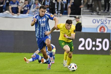 David Strelec v šprintérskom súboji so Samuelom Kopáskom.