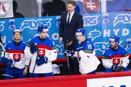 Michal Krištof, Pavol Regenda, tréner Vladimír Országh, Dalibor Dvorský a Maxim Čajkovič.