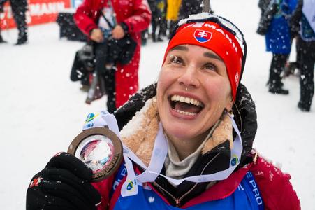 Bátovská Fialková s bronzovou medailou vo Svetovom pohári v Le Grand Bornand.