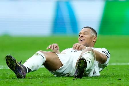 VIDEO: Zlatá kopačka pre Mbappého. Získal ju ako tretí hráč Realu Madrid v histórii