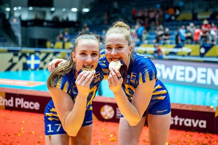 Zlaté švédske sestry Haakové Anna (vľavo) a Isabelle.

