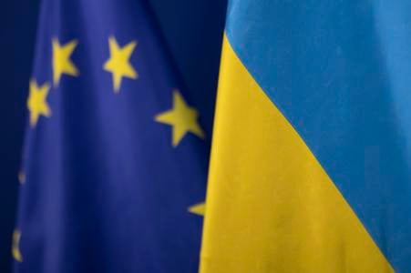 Тимчасовий захист для українців: як працює механізм ЄС і що буде далі