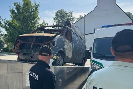 Швидка, яка постраждала від російського дрона, стала мішенню словацьких вандалів