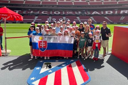 Deti na štadióne Atlética Madrid.