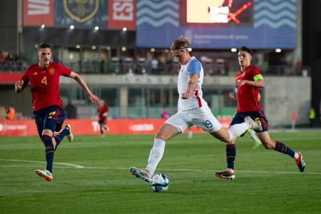 Timotej Jambor strieľa gól do španielskej siete pri víťazstve 2:0 v marci minulého roka.