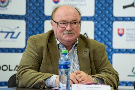 Predseda Slovenského stolnotenisového zväzu (SSTZ) Anton Hamran obhájil svoju pozíciu na štvrtkovej volebnej konferencii a zväz povedie ďalšie štyri roky.