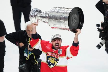 Brad Marchand získal druhý Stanleyho pohár.