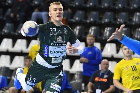 Krídelník Dávid Michalka si pred návratom do rodných Topoľčian obliekal dres Tatrana Prešov, teraz sa pre zranenie rozhodol nepokračovať v hádzanárskej kariére.