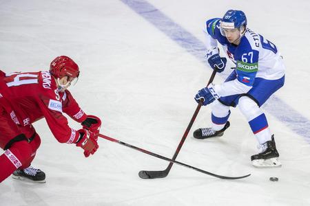 Marián Studenič v drese Slovenska počas MS v hokeji 2021.