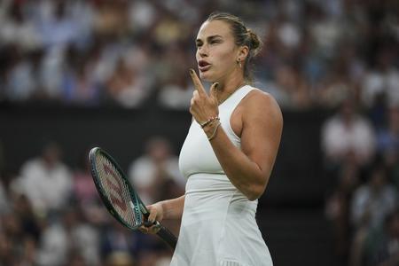 Arina Sobolenková po postupe cez Raducanuovú.