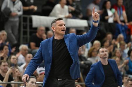 Majstrovské Čajky by chceli pod košmi lietať inak, načrtáva novú filozofiu ich tréner Peter Jankovič