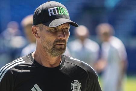 Je to viac futbalové a profesionálne. Energia nového štadióna je obrovská, pochvaľuje si prešovský tréner