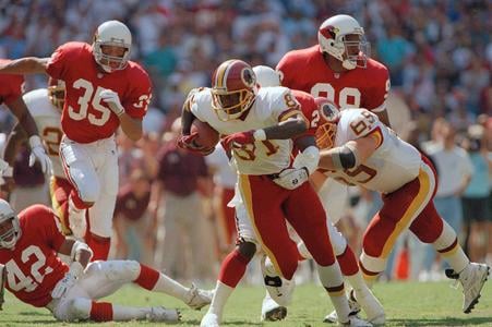 Do roku 2020 niesol washingtonský klub amerického futbalu názov Redskins. Neskôr sa premenoval na Commanders.